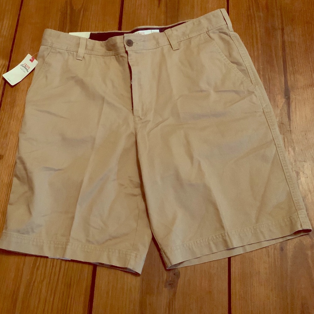 Izod khaki shorts nwt men’s